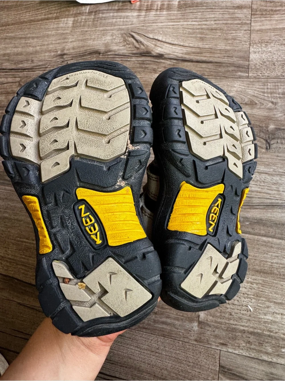 Keen toddler outdoor water sandals size 8